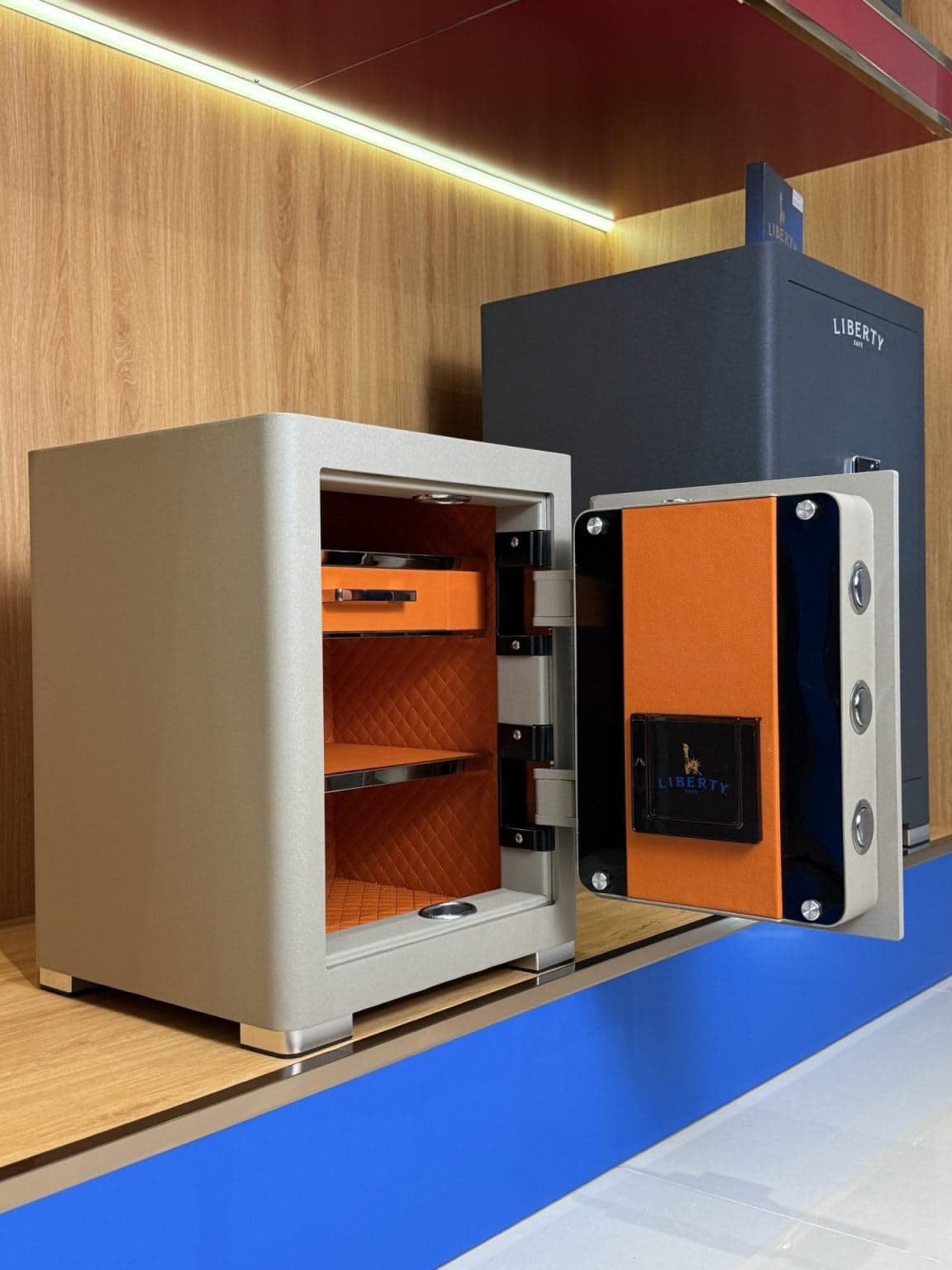 Két Sắt Liberty Safe Nội thất da cao cấp - Tinh hoa khác biệt của két sắt Liberty Safe thương hiệu Việt